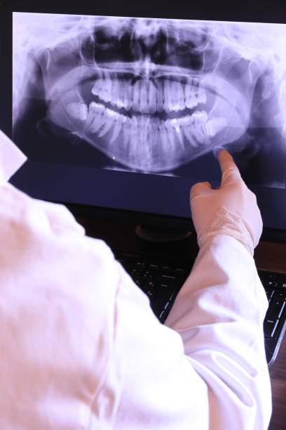 Best Broken Tooth Emergency  in Valley Stream, NY